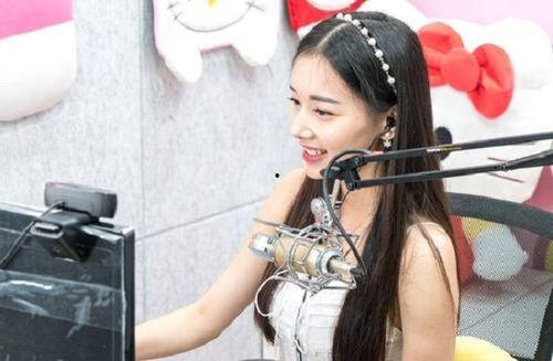 裴娜直播回放爆料视频,独家爆料背后的惊人真相 第2张 裴娜直播回放爆料视频,独家爆料背后的惊人真相 第2张